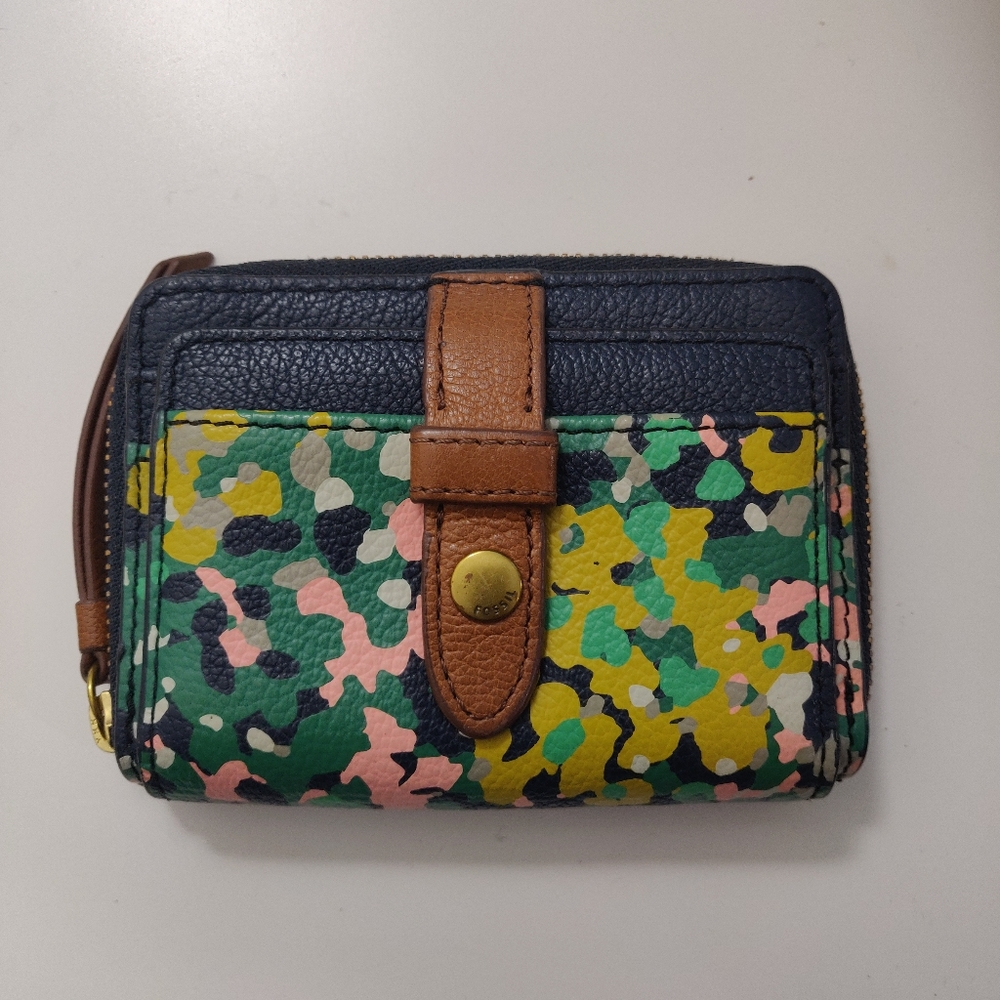 Fossil wallet